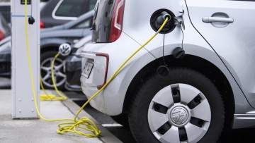 Elektroauto, Elektromobilität, Ladesäule
