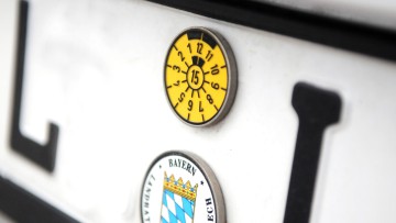 TÜV-Plakette