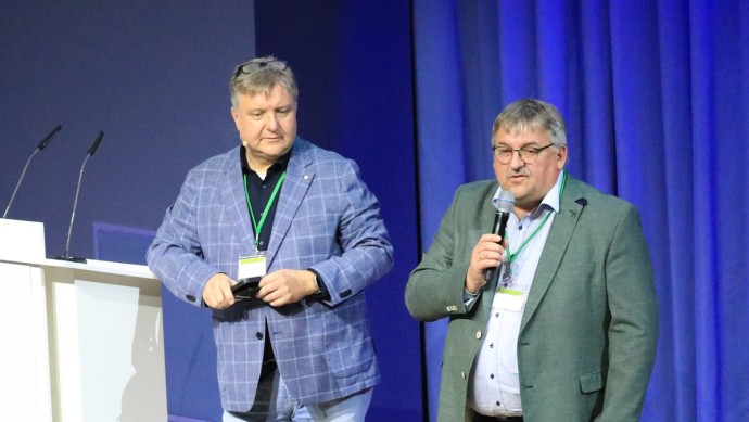 Volker Uflacker und Klaus Napierski bei den Dialogen am FLK 2025