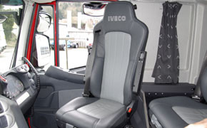 Iveco: Schweizer Großfahrschule lässt einen Fahrschul-Prototypen des Stralis bauen Iveco