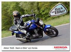 Honda führt zurück auf das Motorrad Honda_Back_on_Bike_240
