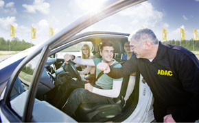 Junge Fahrer-Training