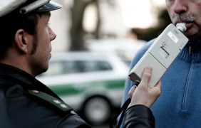 Polizei muss sich auf Atem-Alkoholtest beschränken Alkoholtest