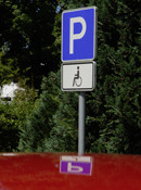 Behindertenparkplatz_Web