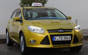 Ford: Leasing-Angebot mit W&V-Komponenten Focus_Fahrschulauto