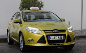 Ford_Focus2011_Web