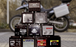 Motorradbatterien: No-Name-Akku war am besten Motorradbatterientest_Web