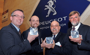 Peugeot prämiert Händler "Trophées Qualité de Service" Peugeot