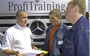 Mercedes-Benz: Profitrainer feiern Jubiläum Proftraining_Web