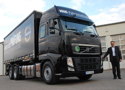 Volvo Trucks präsentiert Vorführ-Lkw für Fahrschulen
