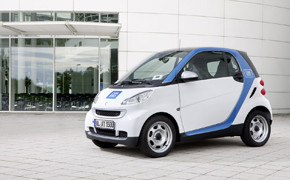 Smart: Weltweit erstes serienmäßig produziertes Carsharing-Auto car2go