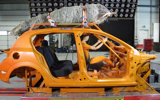 ADAC-Crashtest: Weihnachtsbaum richtig sichern