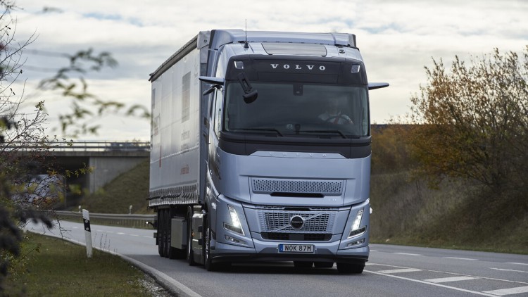 Intensiv im Volvo FH getestet: Die neue Motorabschaltung von Volvo Trucks 