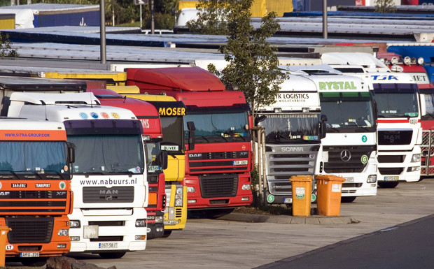 Veranstaltung zum Thema „Ausbildung in der Transport- und Logistikbranche“ Veranstaltung zum Thema „Ausbildung in der Transport- und Logistikbranche“