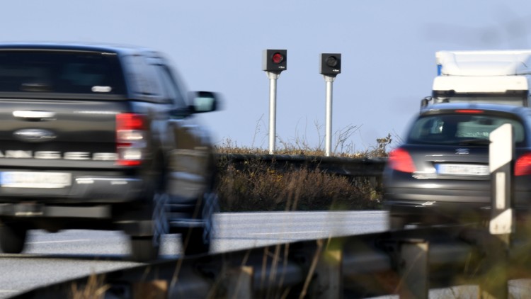 Blitzer auf der A7