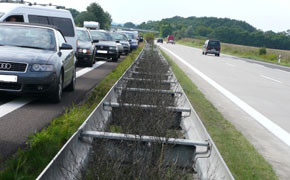 Autobahn-Grünstreifen ist tabu Grünstreifen