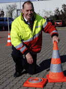 Hohe Faltleitkegel fordern wenig Platz Hoevener_Pylon_Web