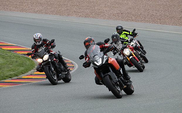 Kombiniertes Pkw-Motorrad-Sicherheitstraining am Sachsenring