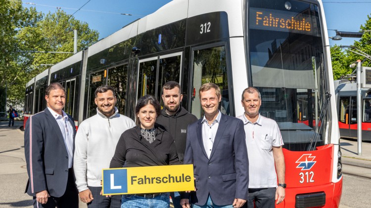 Straßenbahn statt Fahrschulauto