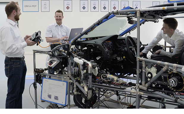 Jungingenieure für Elektromobilität qualifizieren